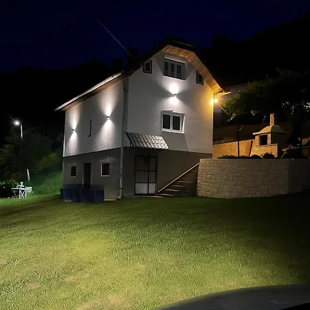 Casa de Férias Vikendica Amaro *