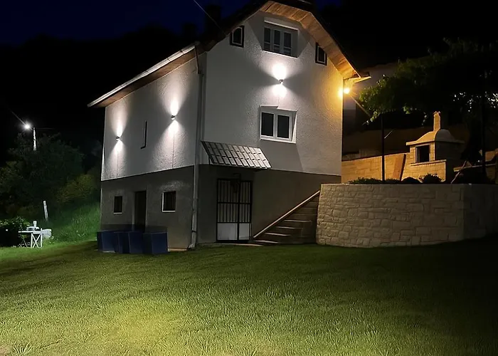 Casa de Férias Vikendica Amaro *